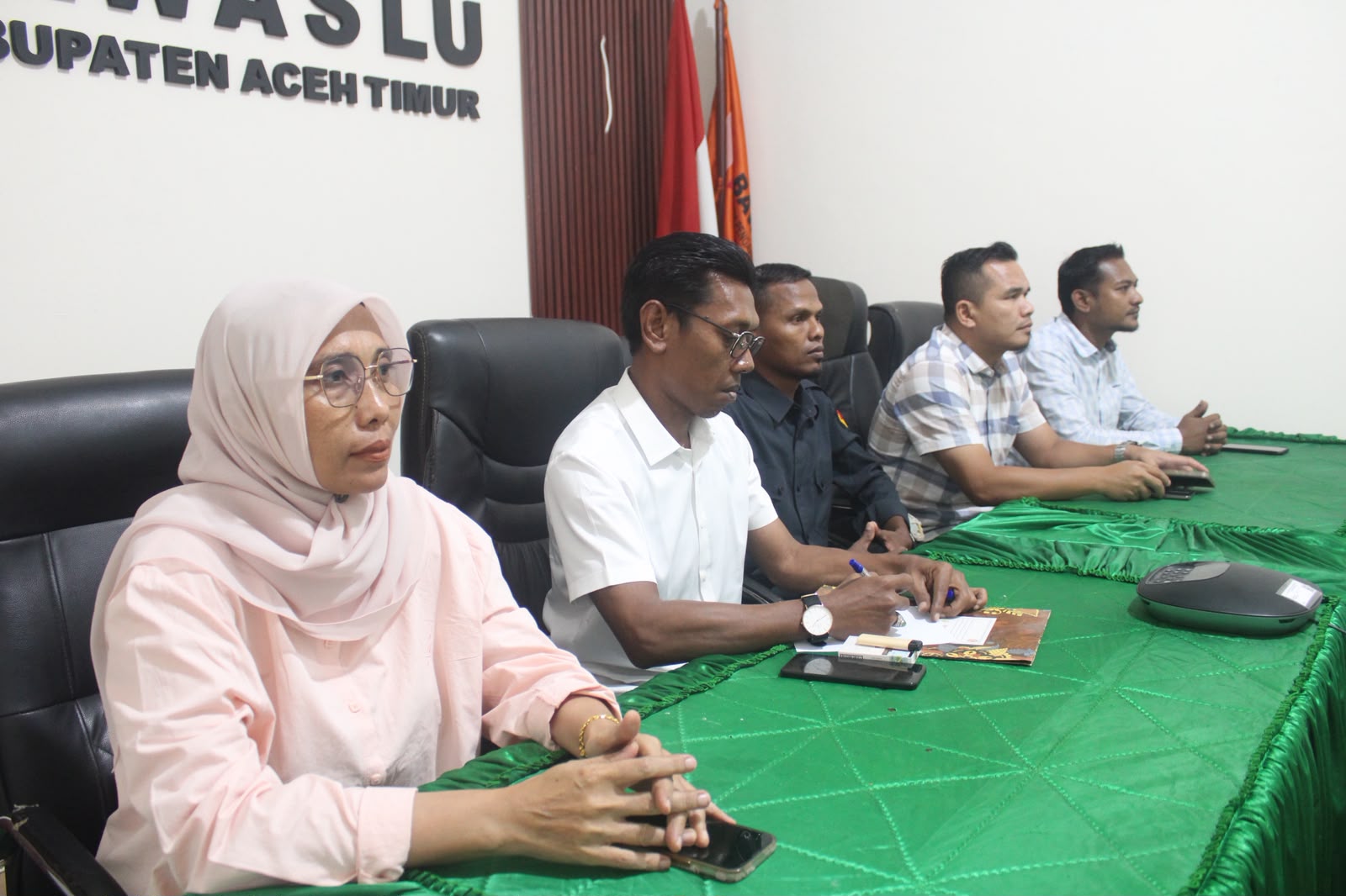 Bawaslu Aceh Timur Ikuti Rapat Koordinasi Jumat Sehati dan Jumpa Berlian 01
