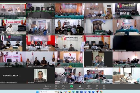 Rapat Evaluasi Kehumasan Triwulan II