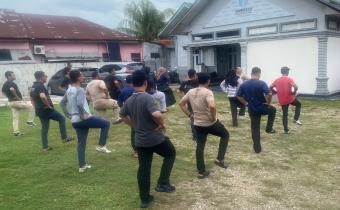 Sehat dan Kompak, Bawaslu Aceh Timur Semarakkan Program Jumat Sehati dengan Senam Pagi 01